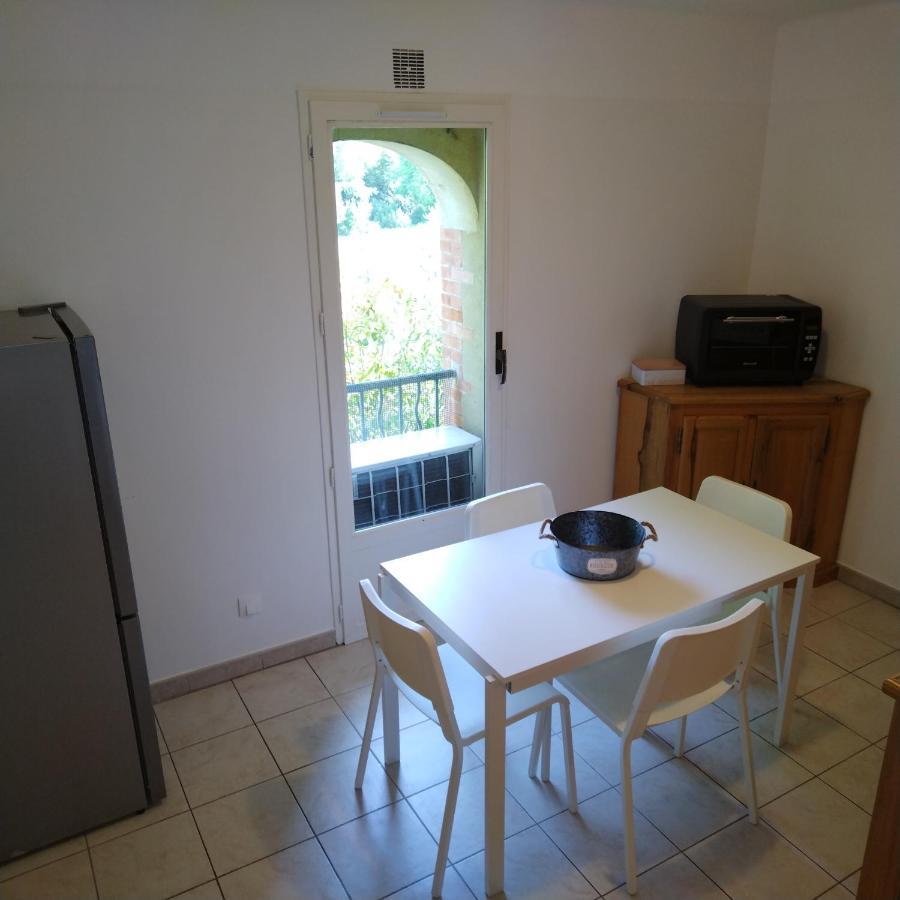 Le Provence Avec Piscine, Climatisation Et Parking Appartement Uzès Buitenkant foto